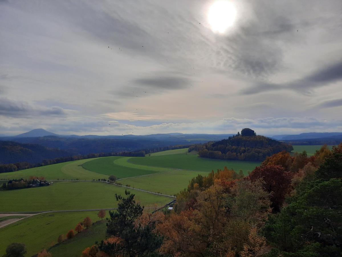 Urlaub Im Friseursalon Lägenhet Sebnitz Exteriör bild